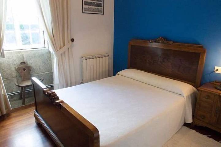Gîte A Casona pour 14 personnes in Baio, Zas