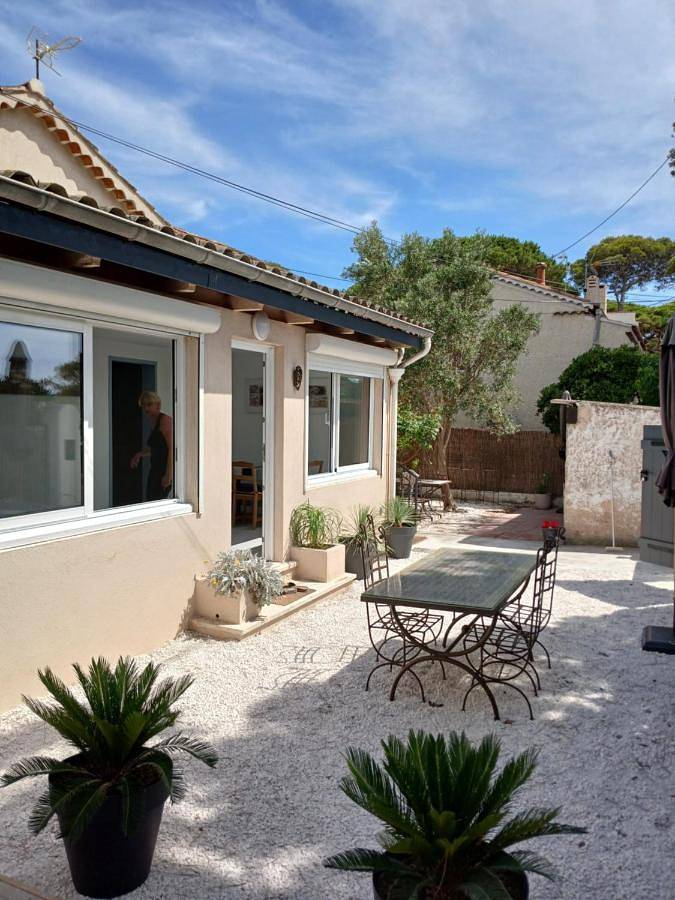 Location de vacances pour 4 personnes, avec terrasse dans Plage La Capte