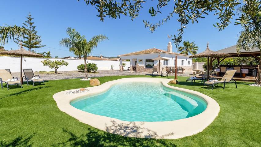 Casa rural para 6 personas, con balcón/terraza además de piscina y jacuzzi en Cártama - 2