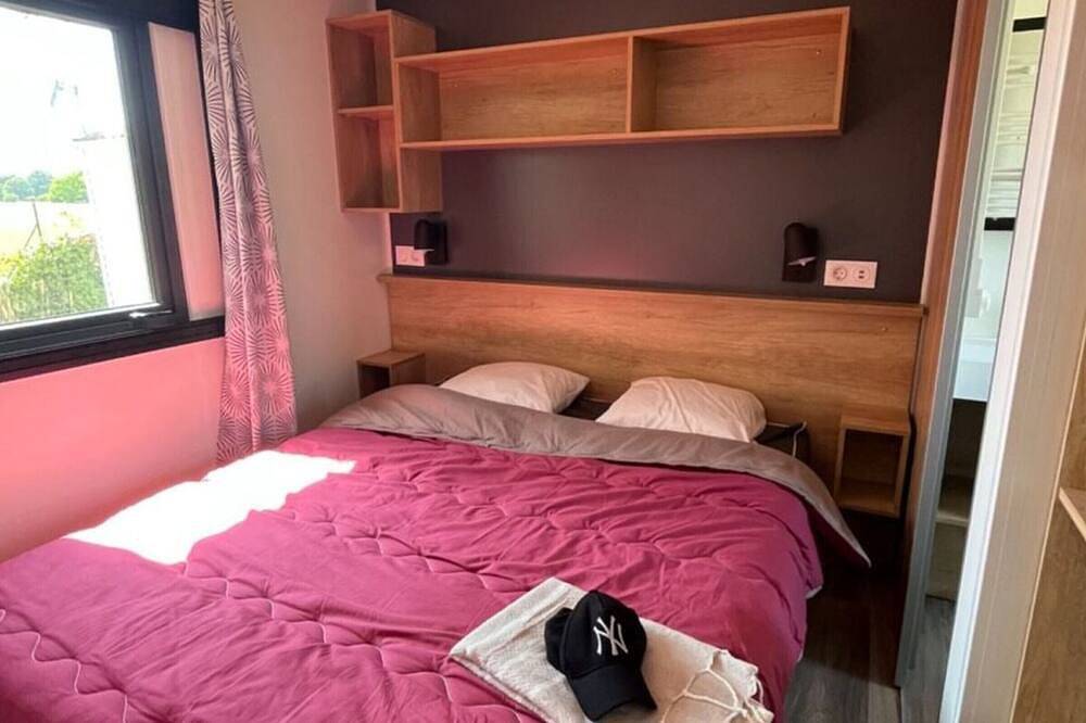 Mobil-home confortable avec terrasse pour 6 personnes à Dolus-d'Oléron in Dolus-d'Oléron, Côte de Beauté