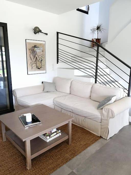 Three-Bedroom House in Cucuron, Parc naturel régional du Luberon