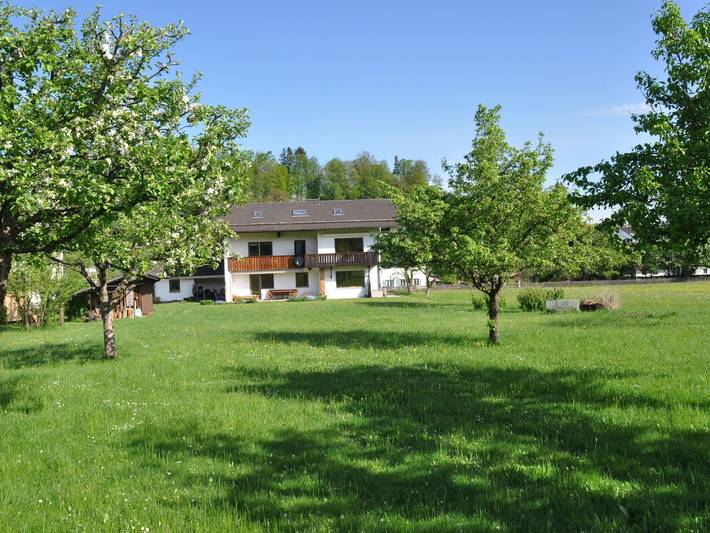 Ganze Ferienwohnung, Alpenzauber - ?Alpenzauber? ? Ihr Feriendomizil mit fantastischem Bergblick: Bergpanorama pur! in Bernau am Chiemsee, Chiemsee