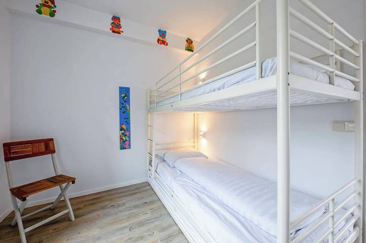 Ferienhaus für 11 Personen, mit Pool und Garten sowie Sauna auf Texel - 4