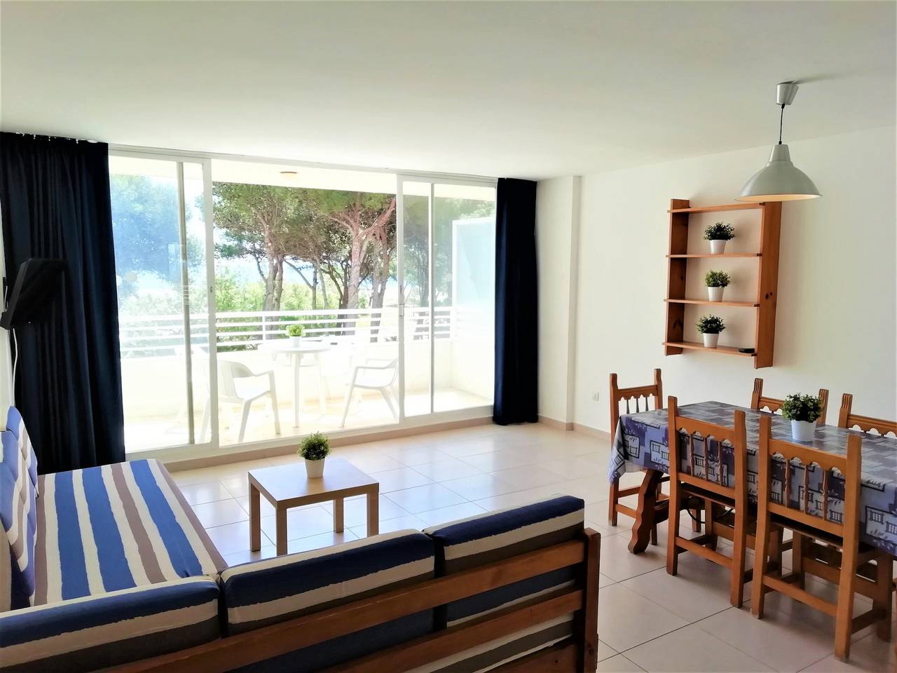 Geheel appartement, Vakantieappartement voor 8 personen met zwembad in l'Estartit, L'Estartit