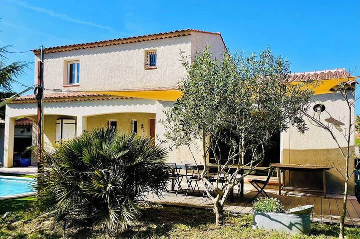 Villa pour 9 personnes, avec jardin et terrasse - 1