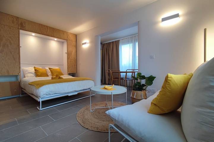 Gîte pour 4 personnes, avec piscine dans Office De Tourisme La Grande Motte