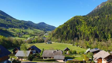 Gîte pour 4 personnes, avec vue et terrasse dans Station Aillons Margeriaz