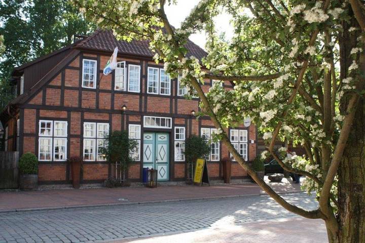 Ferienhaus für 4 Personen, mit Balkon und Terrasse in Neumünster