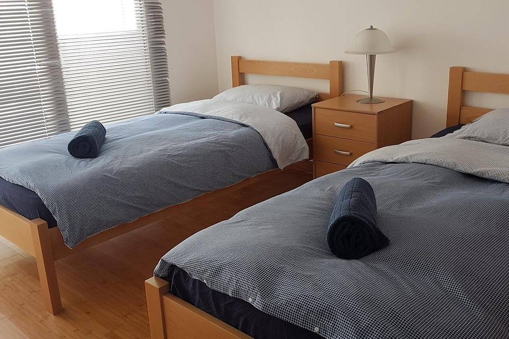 Ganze Wohnung, Luftige und geräumige Wohnung mit herrlichem Meerblick in Opština Kotor