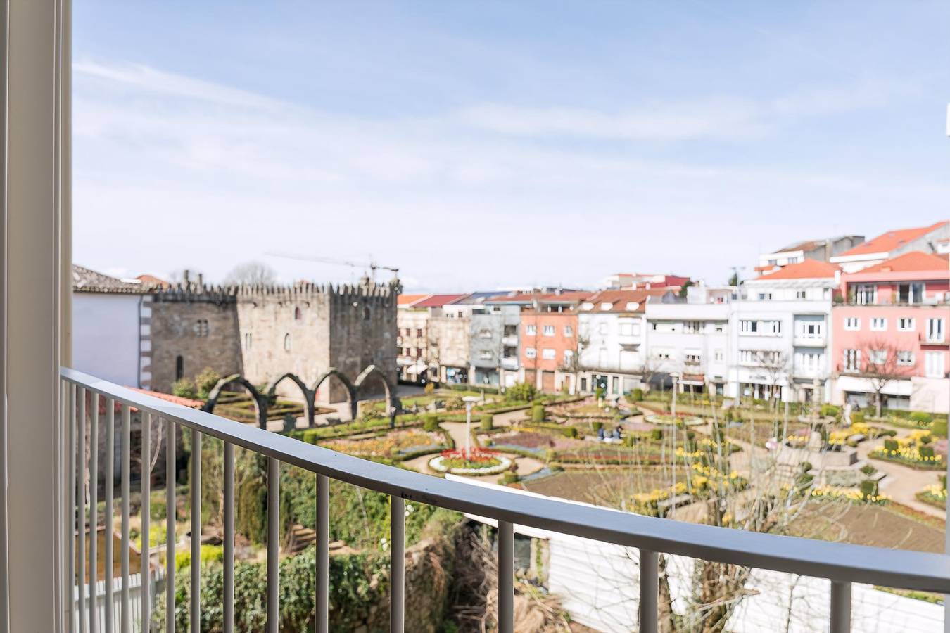 Apartamento entero, Guestready - Santa Barbara Garden House 24 in Braga, Distrito de Braga