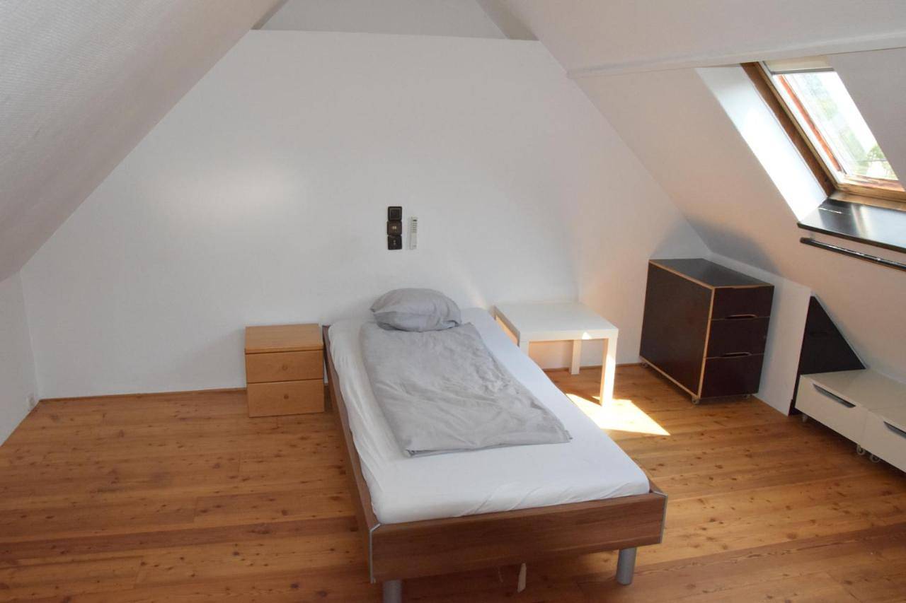Central-Vintage Villa with free Parking and 5min walk to Metro in Wien, Donau Niederösterreich