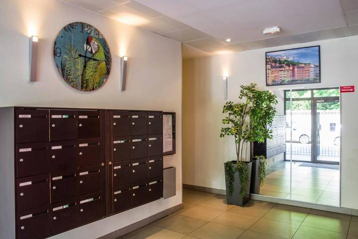 Gîte pour 4 personnes, avec vue à Décines-Charpieu - 3