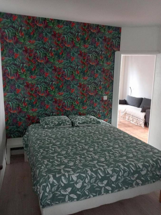 Chambre d’hôte pour 3 personnes, avec Terrasse et Vue à Espelette