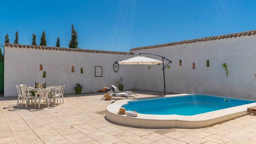 Casa rural para 12 personas, con Balcón/Terraza y Piscina en Alameda - 3