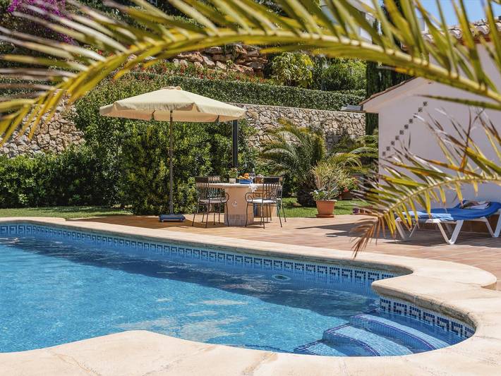 Ferienhaus für 4 Personen, mit Terrasse und Garten in Nova Xabia