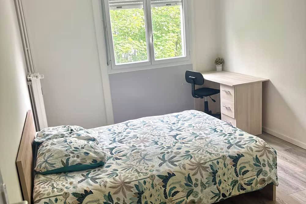 Appartement entier, Logement Rénové 3 Chambres près de l’Utt in Troyes, Aube