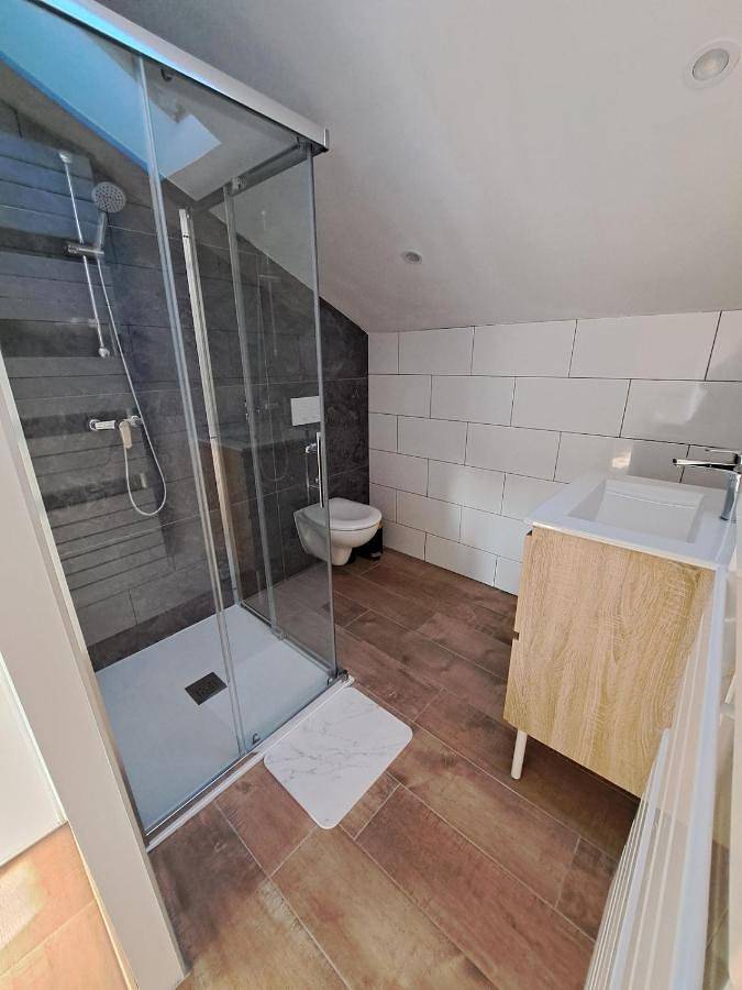 Appartement entier, Two-Bedroom Townhouse in Chaumont, Haute-Marne