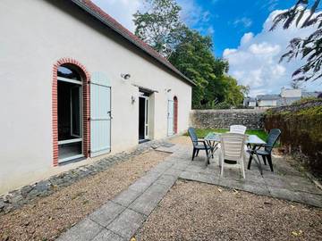 Gîte pour 4 personnes, avec terrasse à Avrillé
