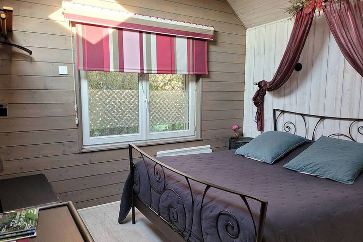 Gîte pour 2 personnes, avec jardin et terrasse ainsi que piscine et jacuzzi à Blessy - 2