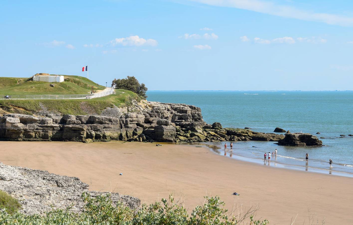 Ganze Ferienwohnung, Gemütliches Strand-Apartment mit Garten & Wifi - 300m zum Strand in Châtelaillon-Plage, La Rochelle und Umgebung