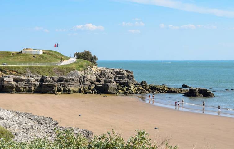 Apartamento vacacional entero, Acogedor Apartamento de Playa con Jardín y Wifi - 300m de la Playa in Châtelaillon-Plage, Región de La Rochelle