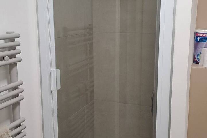 Gîte pour 2 personnes, avec terrasse à Miniac-Morvan - 4