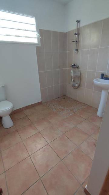 Cottage pour 2 personnes, avec vue et jardin à Goyave (Guadeloupe)