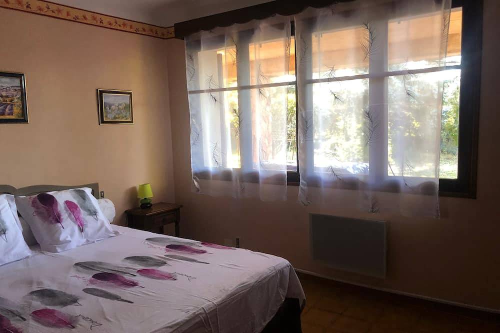 Haus am Fuße des Luberon (2 bis 6 Personen) in Lourmarin, Regionaler Naturpark Luberon