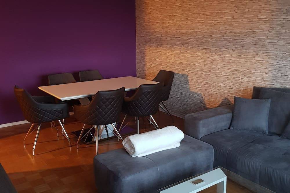 Ganze Wohnung, Penthouse \"Marc Aurel\" mit Fernblick, zentral und sehr gute Anbindung in Schweinfurt, Franken