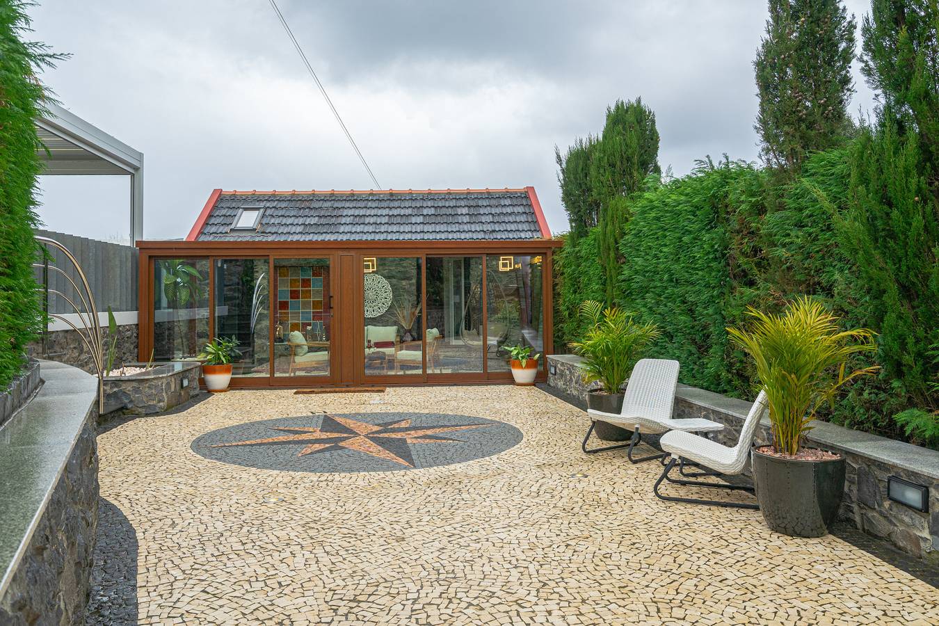 King' Shelter by Homie in Madeira