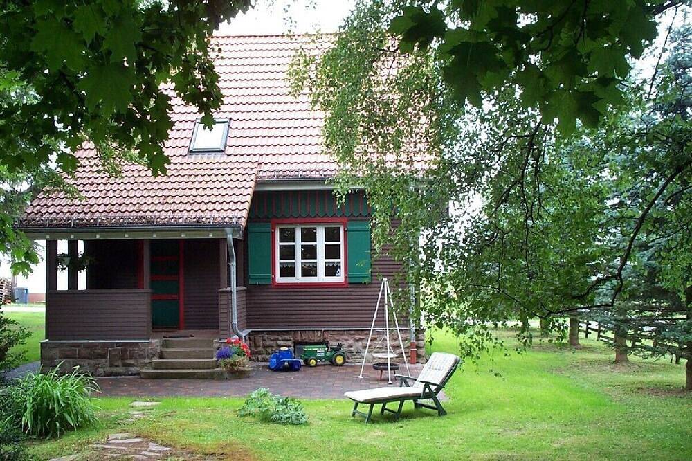 \"Hexenhaus\" Ferienhaus in kleinem Eifeldorf in Hersdorf, Eifelkreis Bitburg-Prüm