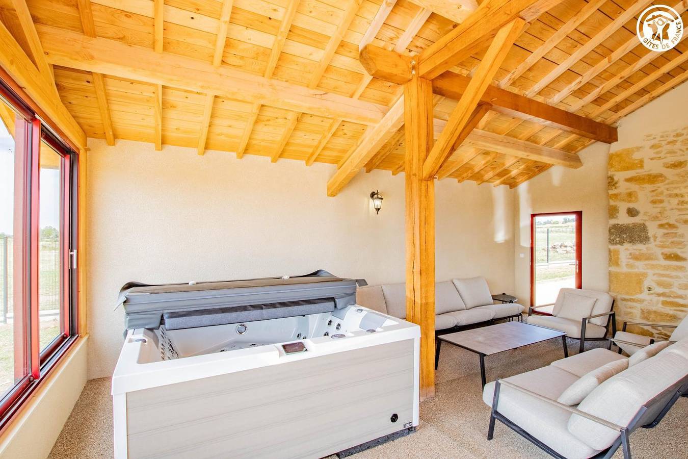 Gîte für 14 Personen mit Terrasse in Iguerande, Charolles und Umgebung