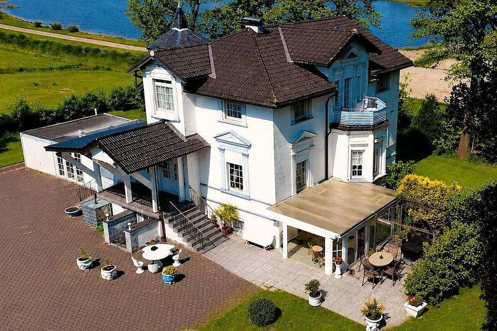 Ganze Wohnung, Villa am Wangermeer- 4 Schlafzimmer, Terrasse & Balkon, bis 7 Gäste, Familie in Wangermeer, Wangerland