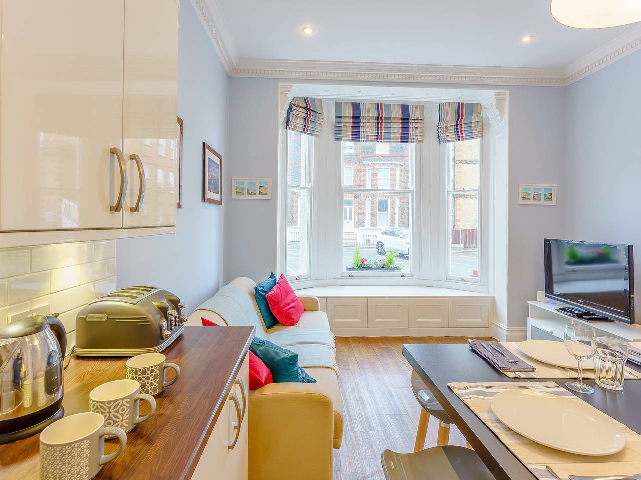 Viking Bay Apartment in Botany Bay, Kent
