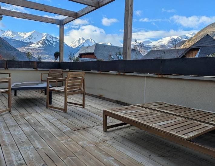 Gîte pour 8 personnes, avec vue et jardin à Guchan