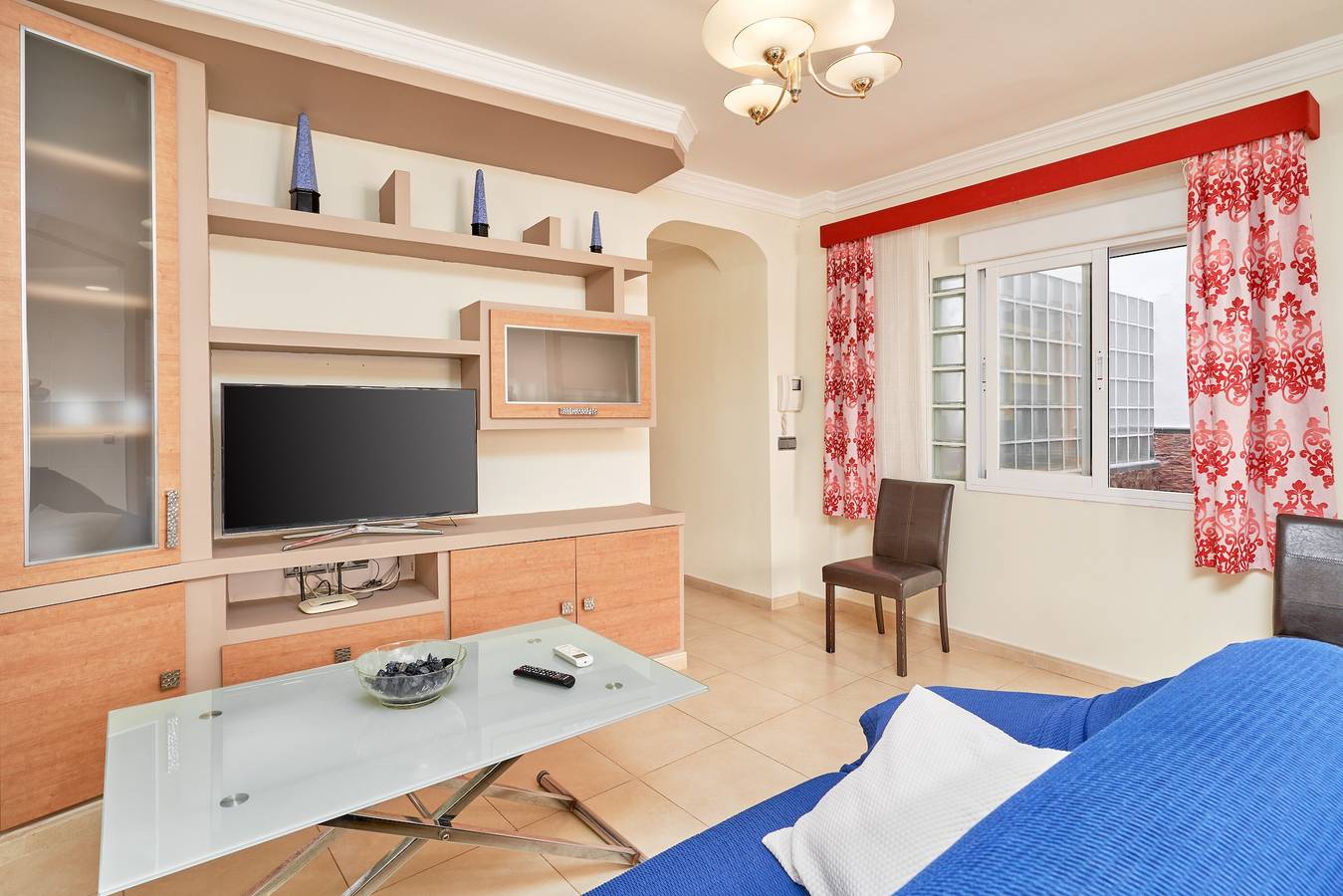 Apartamento entero, Apartamento 'Apartamento Lola 1' con terraza privada, Wi-Fi y aire acondicionado in Nerja Centre, Nerja