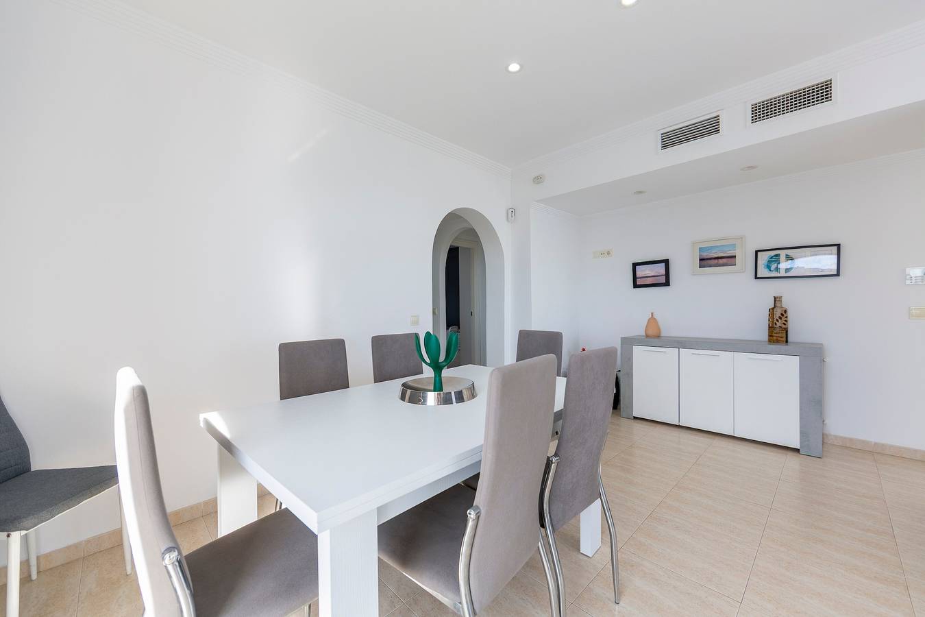 Entire apartment, Apartment 'Zahories Córner Mojácar sea views' with Shared Pool, Terrace & Wi-Fi in Mojácar Playa, Mojácar