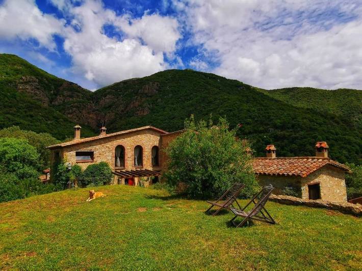 Casa rural para 2 personas, con Terraza y Jardín además de Piscina y Vistas al lago en Susqueda