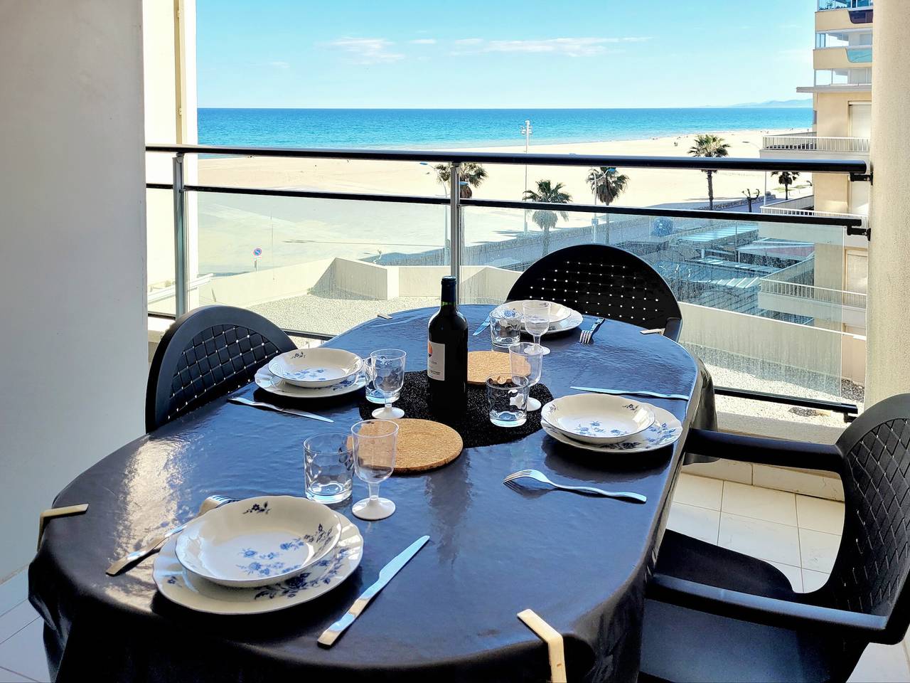 Entire studio, Canet-en-Roussillon - Studio alcove 4 pers - Terrace - Private Parking in Canet-en-Roussillon, Côte d'Améthyste
