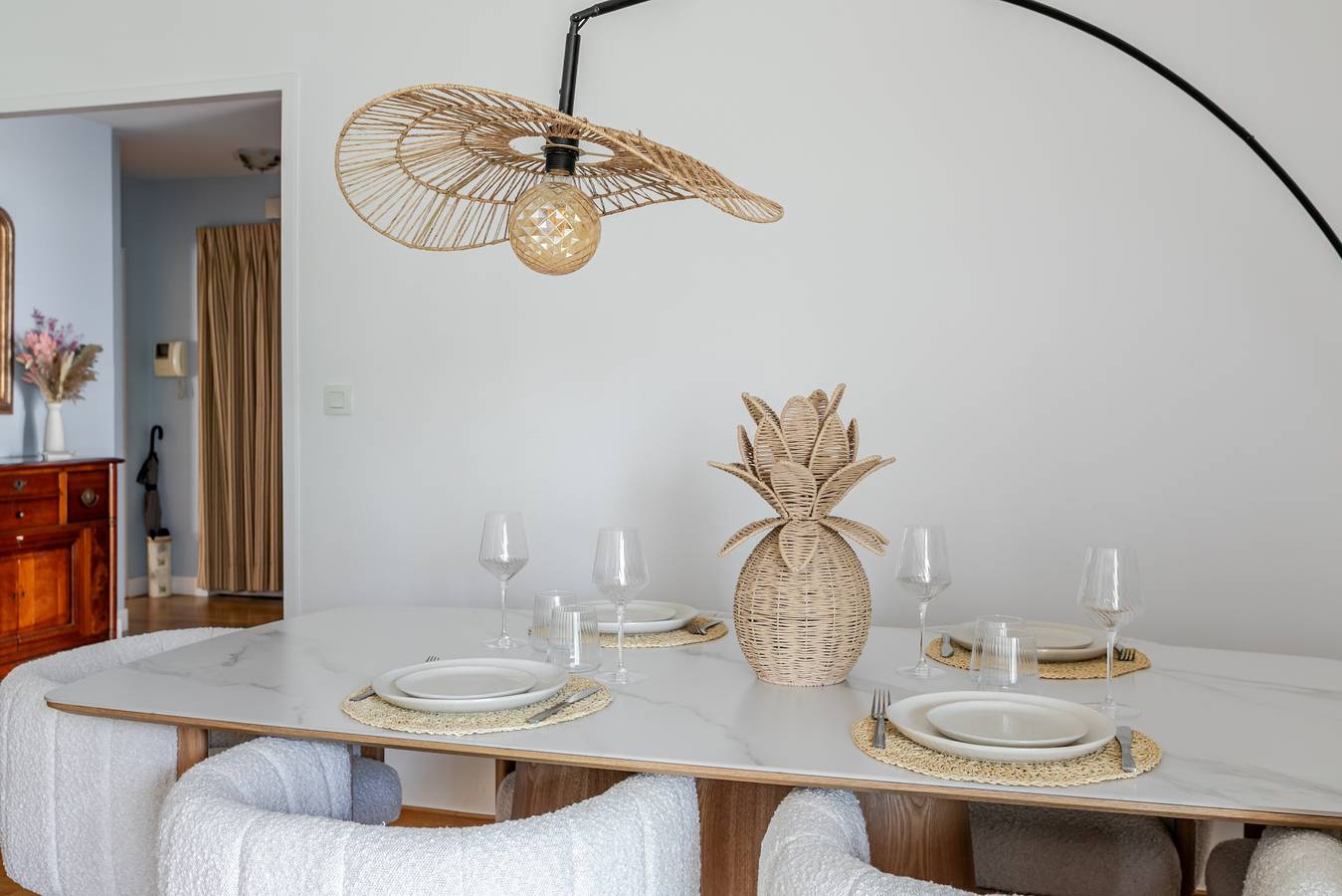 Ganze Wohnung, Großzügige Familien- & Business-Wohnung – Paris 15. – Porte de Versailles mit Balkon & Wlan in Paris, Ile de France