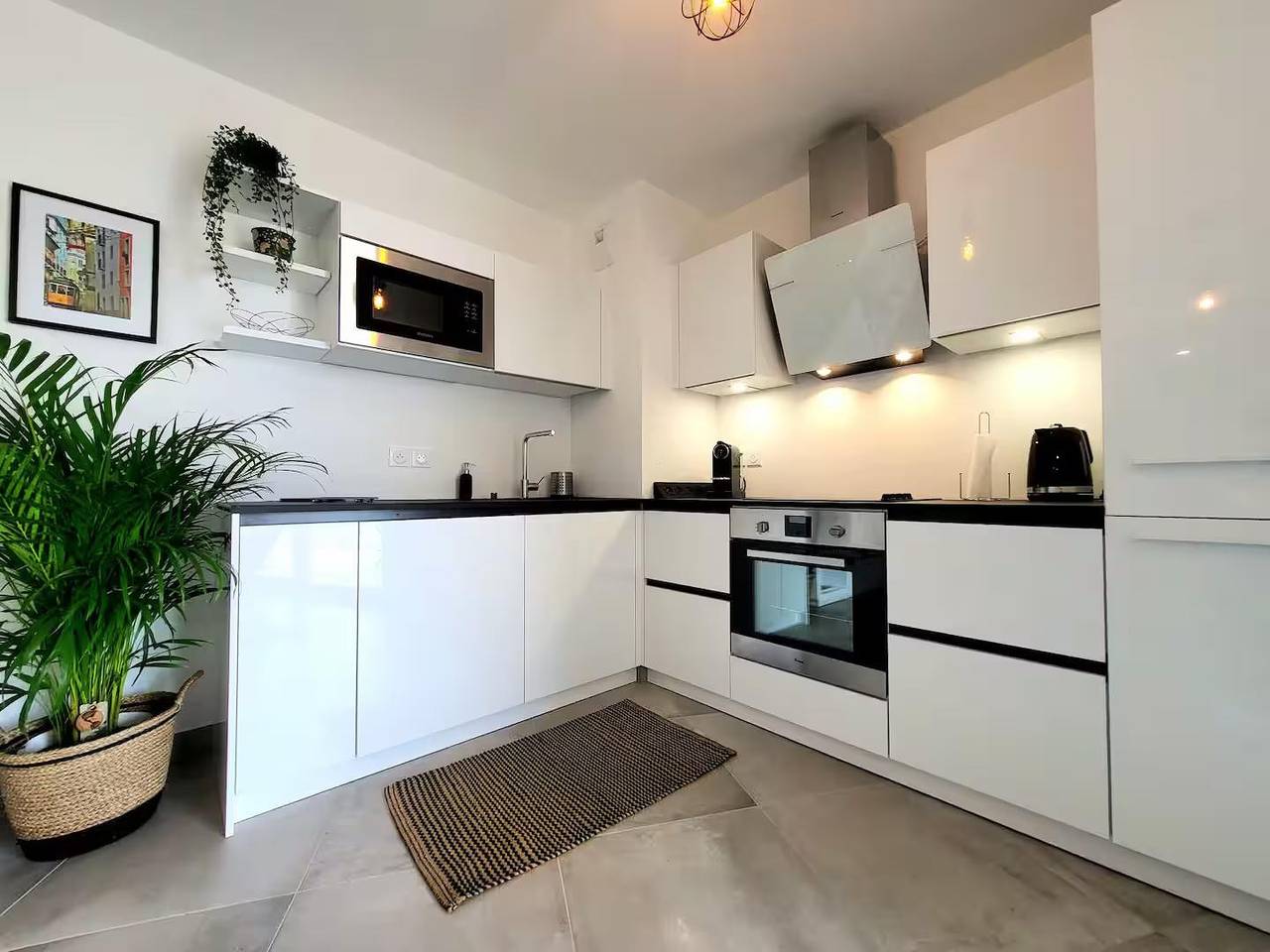 Appartamento intero, Le Marend 2 - Magnifique T3 avec Terrasse et Parking in Antibes, Costa mediterranea (Francia)