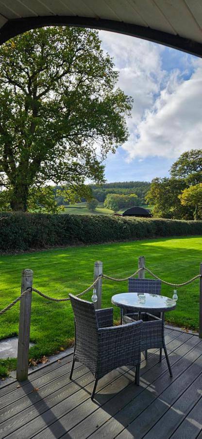 Eastridge Glamping in Shropshire Hills