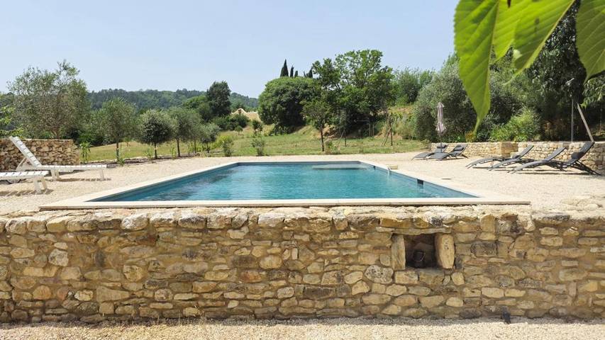 Vakantiehuis voor 8 personen, with Terras and Tuin as well as Zwembad and Uitzicht in Goudargues