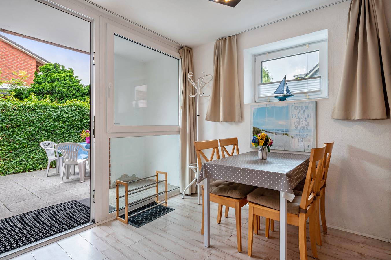 Ganze Wohnung, Apartment 'Christine' mit privater Terrasse in Sahlenburg, Cuxhaven