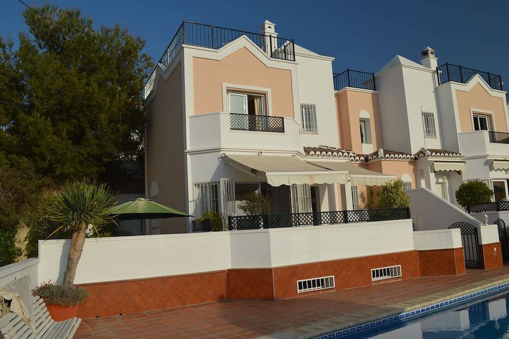 Casa vacanza a Nerja a partire da 373€ a notte