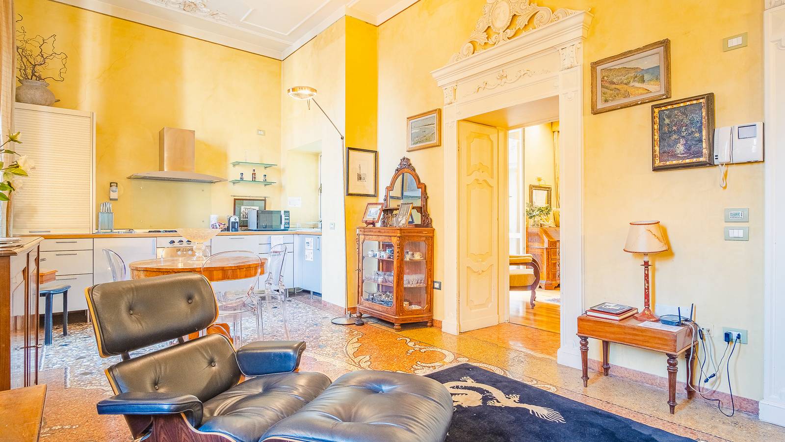 Ganze Wohnung, Ferienwohnung für 4 Personen mit Balkon in Centro Storico di Verona, Verona
