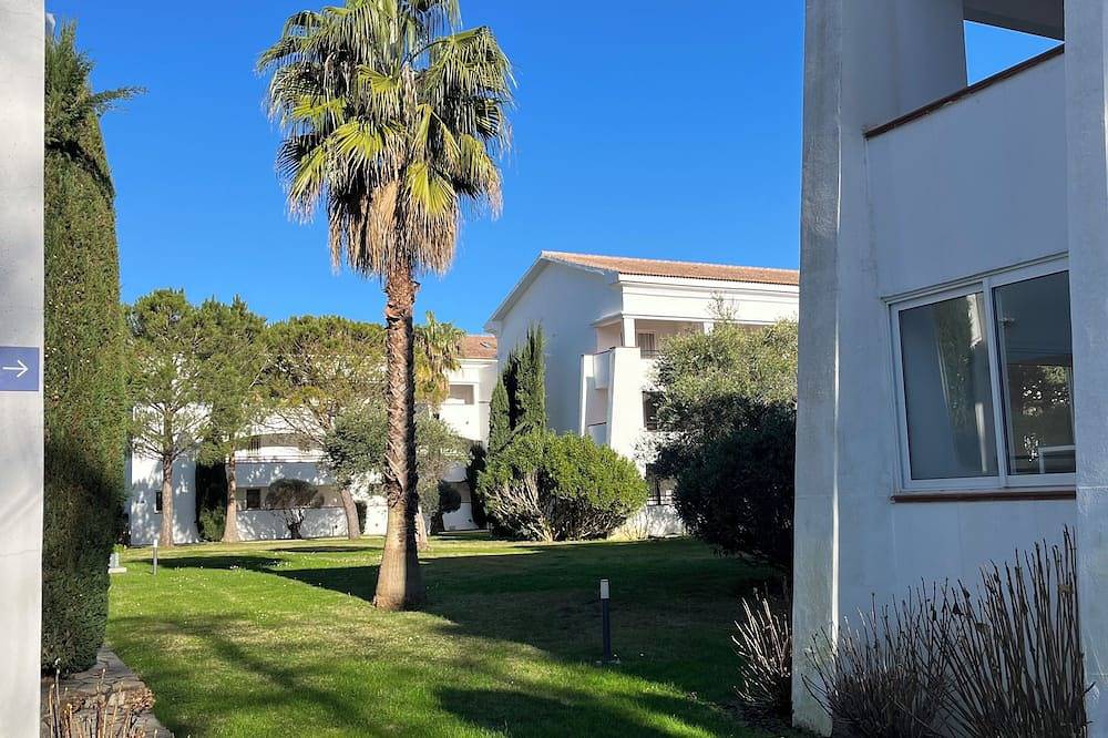 Ganze Wohnung, Apartment Beach/pool access Many shops/restaurants nearby in Moriani-Plage, Corte und Umgebung