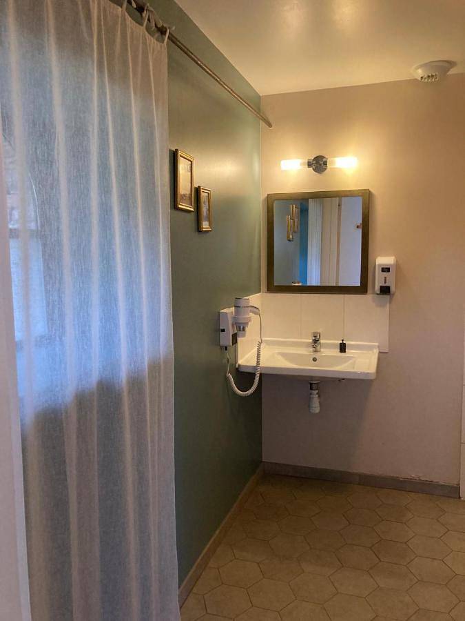 Gîte pour 8 personnes, avec vue et jardin dans Longny-les-Villages - 2