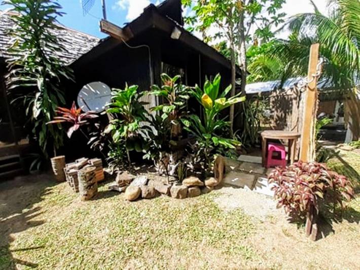 Gîte pour 4 personnes, avec jardin dans Ha'apiti - 2