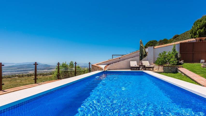 Casa rural para 6 personas, con balcón/terraza y piscina en Villanueva de la Concepción - 3